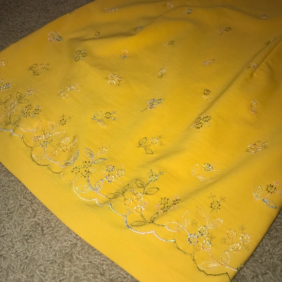 Vintage Yellow Flower Embroidered Mini Dress - Picture 3 of 5